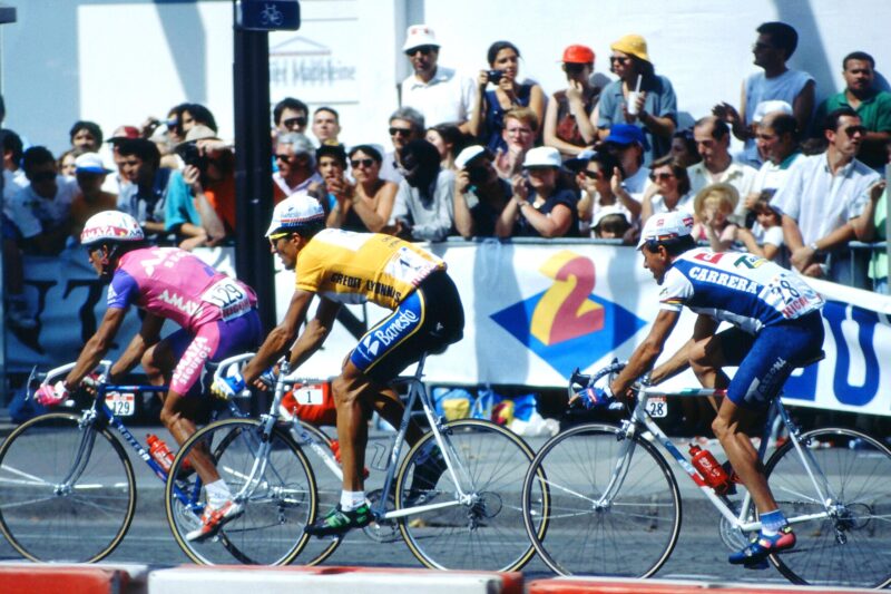 Induráin, sobre el ciclismo de hoy: «En mi época había etapas de seis a ocho horas; ahora la televisión marca que sean más cortas»