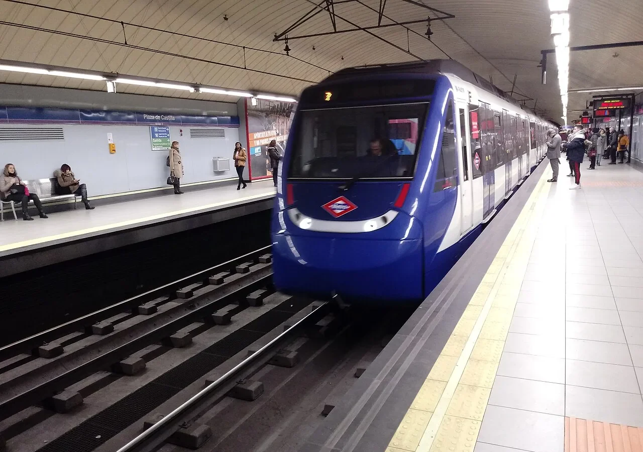 Cortada la línea 9 de Metro entre Puerta de Arganda y Pavones: tercera avería en una semana