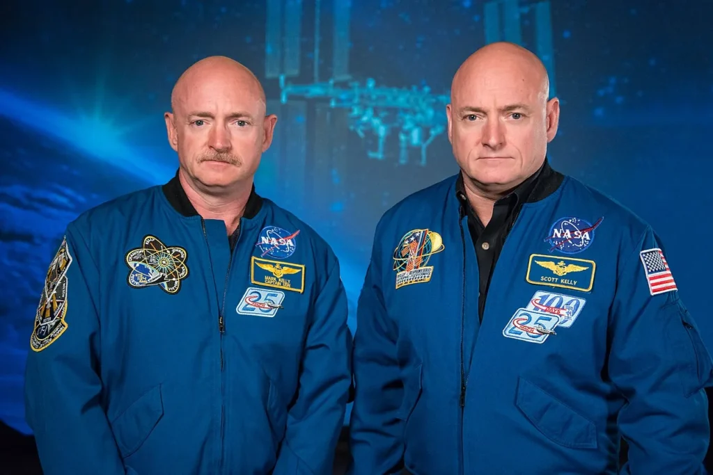 Scott Kelly pasó 340 días en el espacio mientras su gemelo se quedaba en la Tierra: la NASA comparó a los dos y descubrió que cientos de genes «recordaron» el viaje