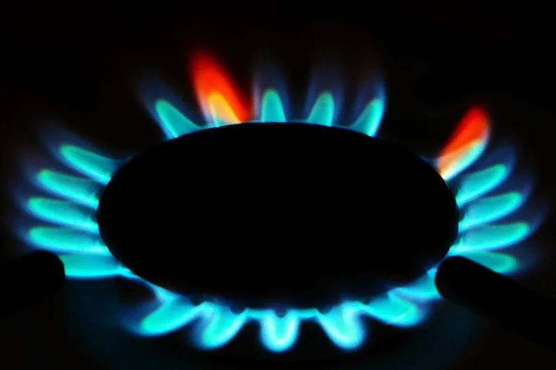 Ojo si tienes la TUR del gas: la rebaja de este otoño se devuelve con intereses