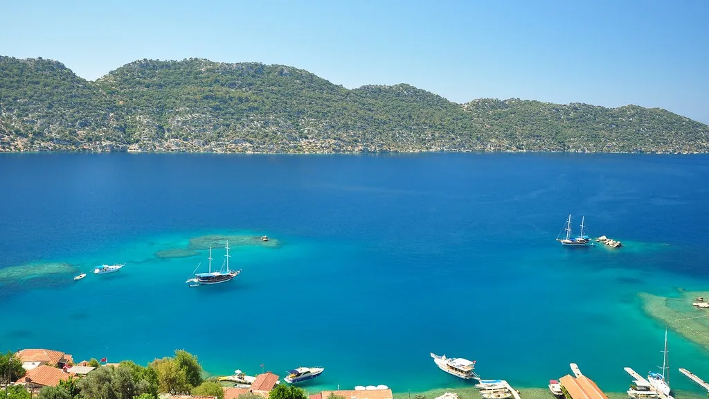 Bahía de Kekova, en la costa de Antalya (Turquía)