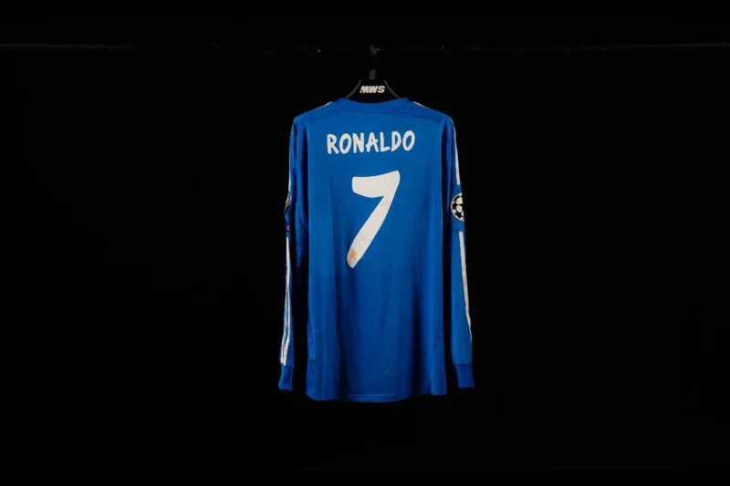 La camiseta de Cristiano que se ha vendido por más de lo que cuesta un piso en Zamora