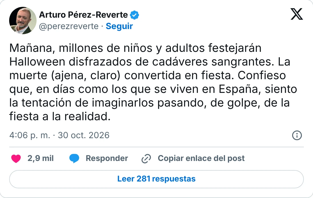 Tuit de Arturo Pérez-Reverte sobre Halloween